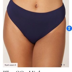 COPY - NWT Andie Swim 90s high waisted bottom in navy. Size M.